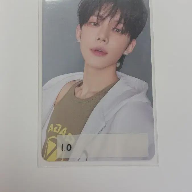 Tomorrow X Together Yeonjun Photo Card