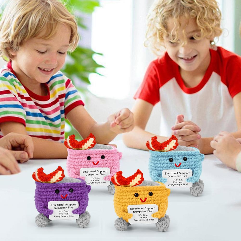 Häkeln Müllcontainer Feuer Niedlich Humorvoll Emotionale Unterstützung Dekoration Geschenk für Zuhause und Büro Fröhliches Accessoire