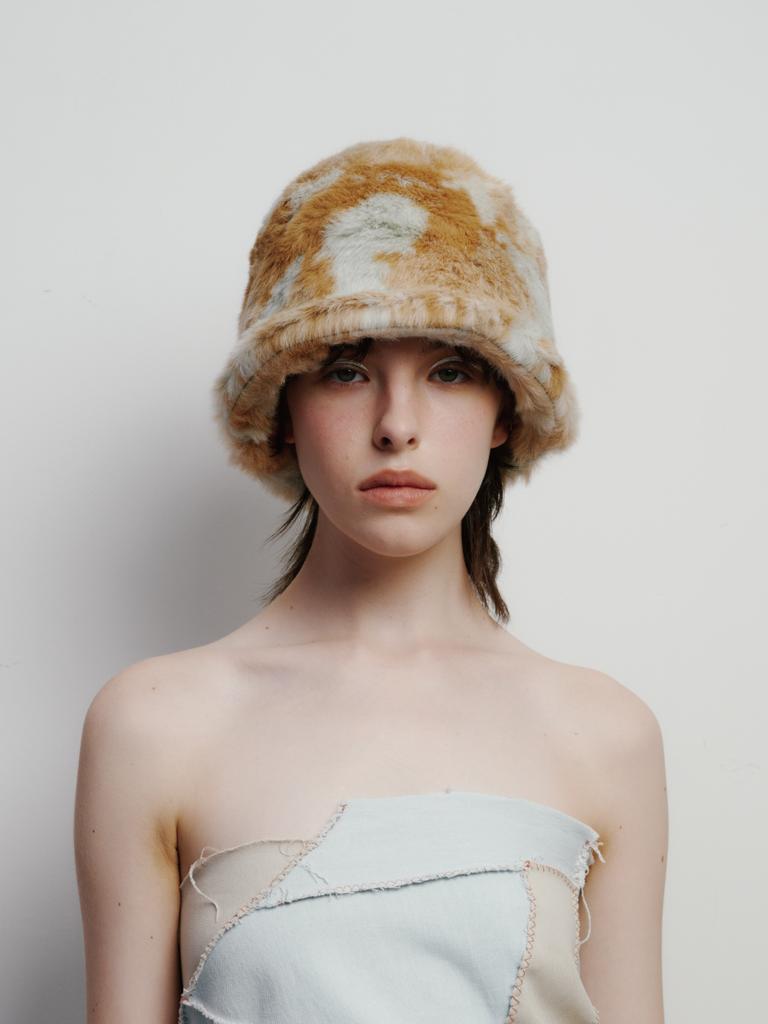 Poejidam [Life Portrait] Fur Meatel Hat In Aqua Mix