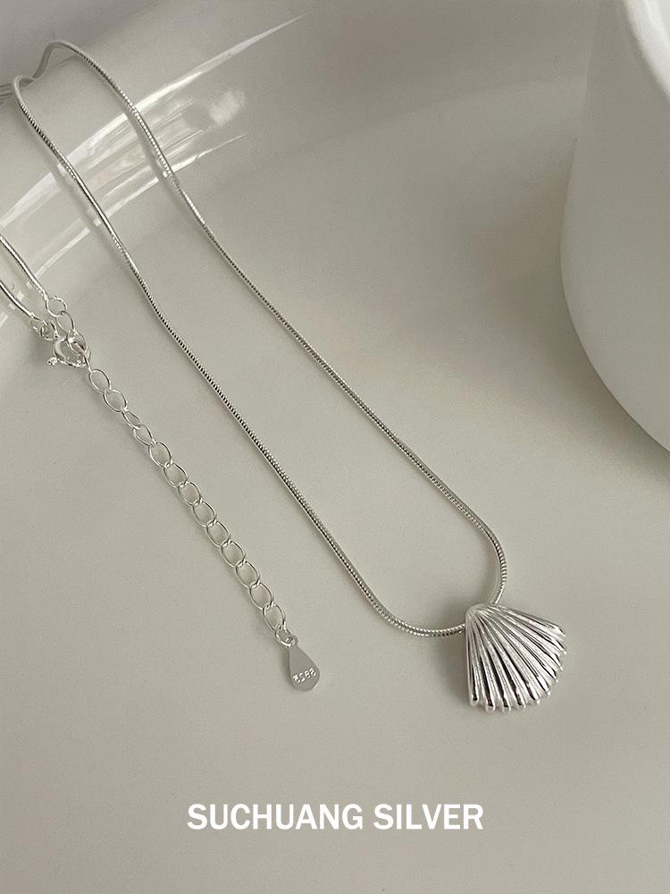 Su Chuang S925 Sterling Silver Shell Necklace for Women – High-End Versatile Scallop Texture Clavicle Chain