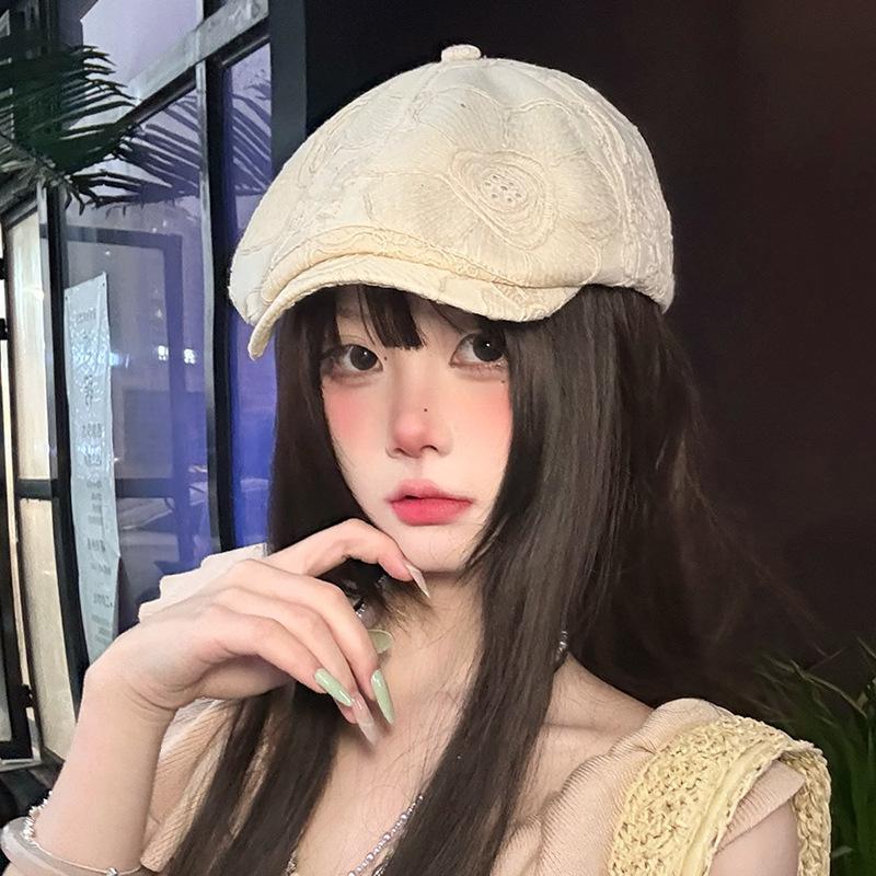 Suede retro duck tongue forward hat autumn and winter American versatile duck tongue beret shows a small face and wears a painter hat