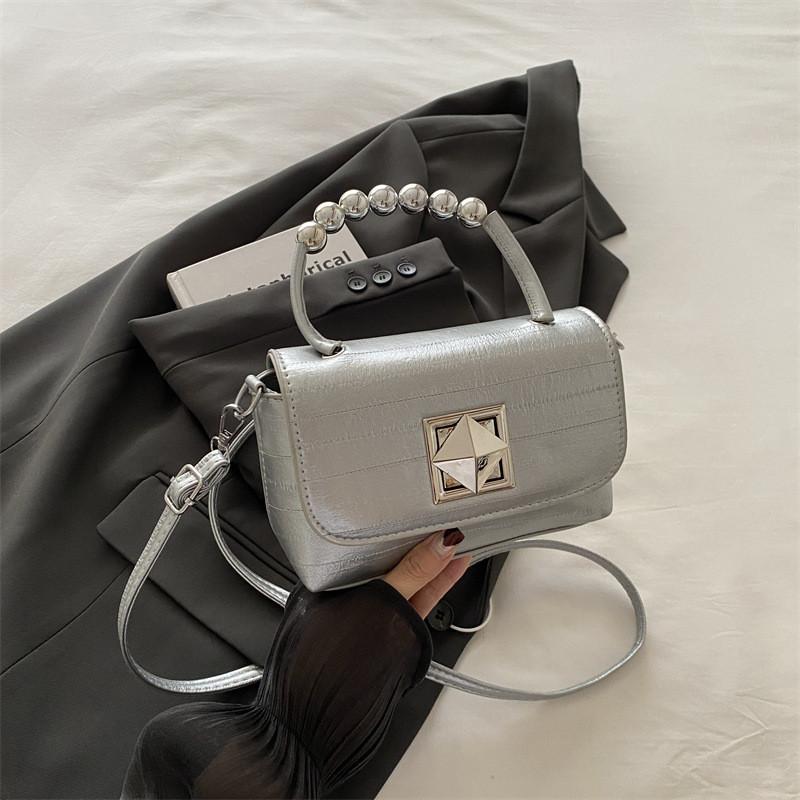 Fashionable Medium-sized Small Square Handbag With Unique Stitching For Women серебряный