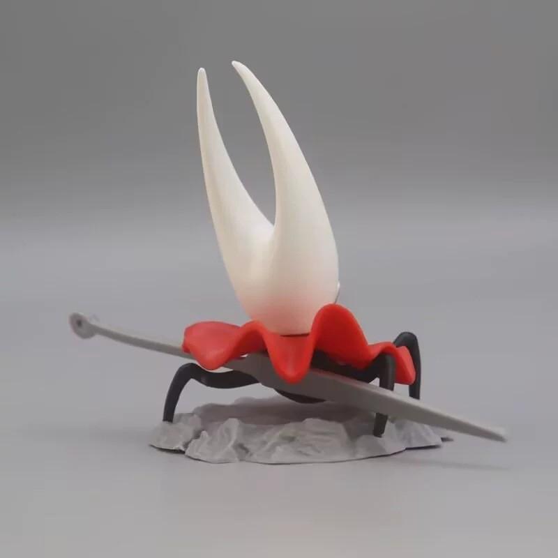 Hollow Knight Hornet Pvc Figurine With Crawler Bee Girl Design For Collector Display And Gaming Fans