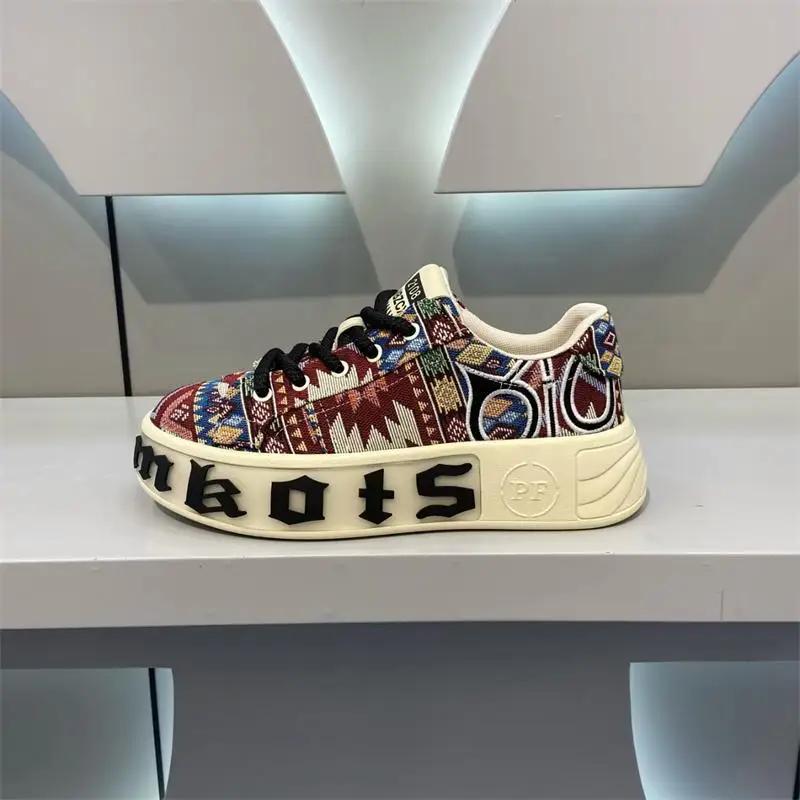 

Мужская повседневная обувь, трендовые дизайнерские туфли для скейтбординга, плоские кроссовки на шнуровке, платформа, увеличенная высота, вулканизированная обувь для ходьбы 39