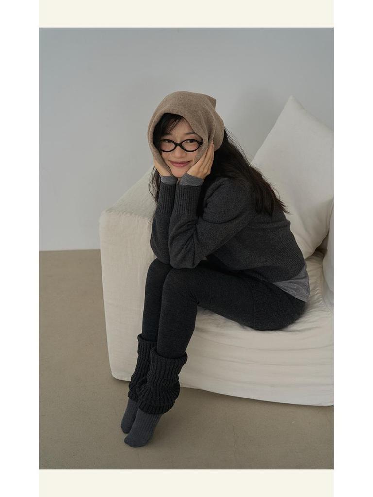 HAVERICE Restaurant Nishino Stroll Classic Casual Slimming Three-Piece Set: Sweater, Short Skirt, and Half Skirt.