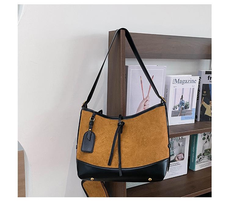 

2025 новые модные женские сумки высокого качества, модные сумки подмышку, сумки-тоут для поездок на работу через плечо подмышку, вместительные сумки-тоут для мамы и ребенка.