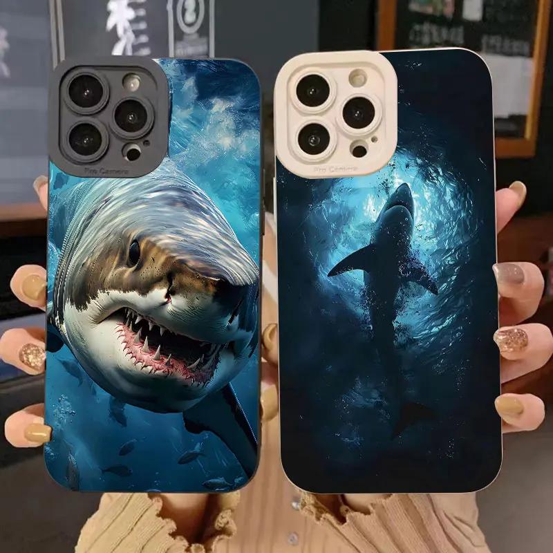 Ocean Whale Shark Swimming Phone Case For iPhone 16 13 12 11 14 15 Pro Max 13 Mini X XS XR Max SE Plus Shockproof Back Cover