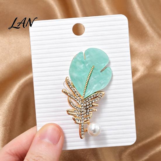Alloy Feather Pin Faux Pearl Rhinestone Brooch, Decorative Lapel Clip Vintage Brooch for Women, Sweater Cardigan Coat Suit Jewelry Accessories