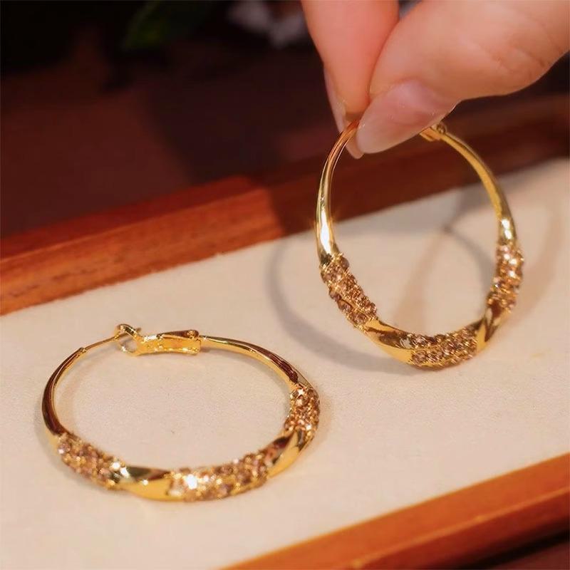 2024 Exaggerated Design Diamond Twisted Hoop Earrings for Women - Unique, Retro Style