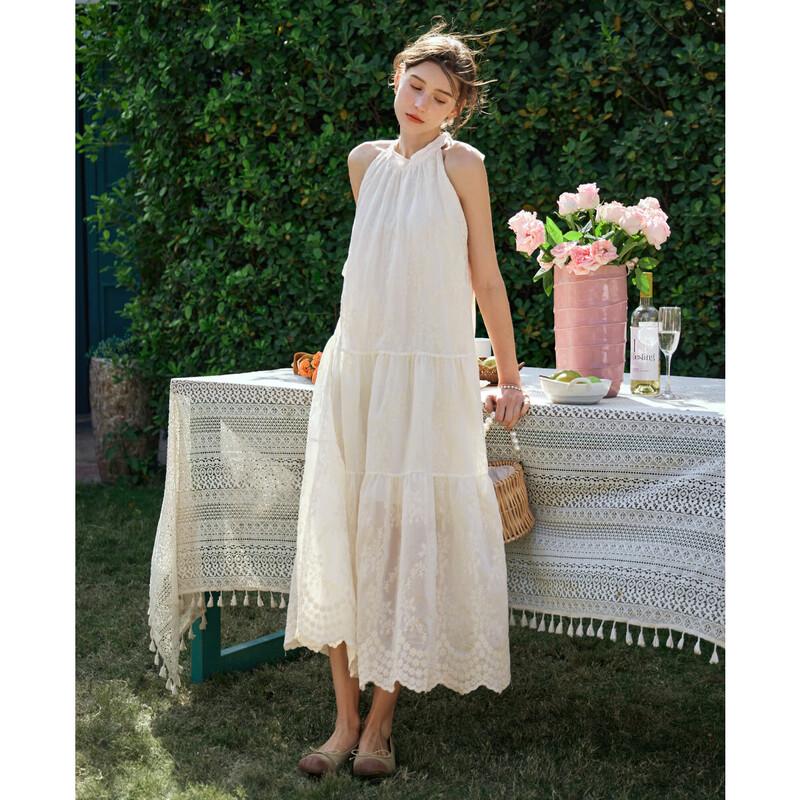 

Платье макси Olrain с французской вышивкой и халтер-вырезом XL