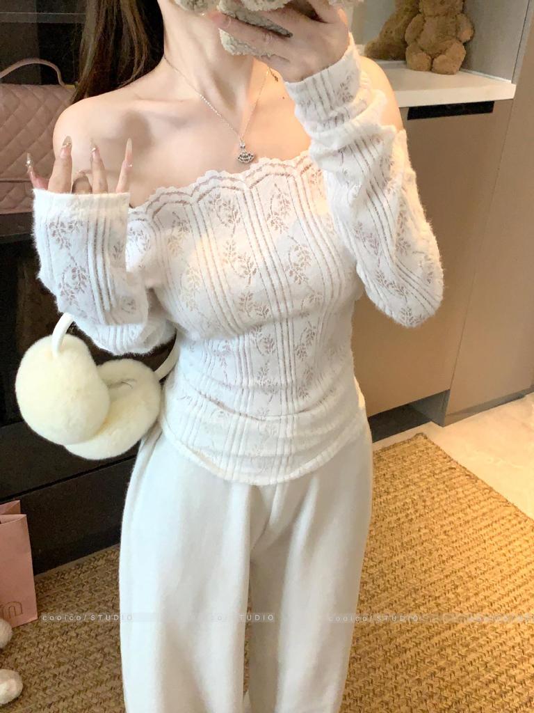 Slim Fit One-Shoulder Long-Sleeve T-Shirt for Women - Sexy Korean Style Autumn/Winter Top