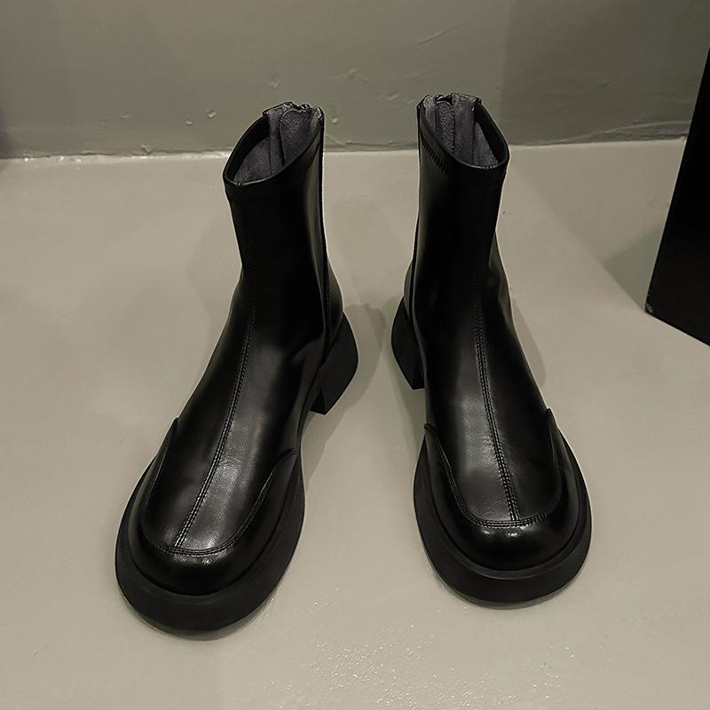 Simple Black British Style Platform Martin Boots Women's 2025 New Autumn and Winter Popular Thick Heel Casual Thin Short Boots