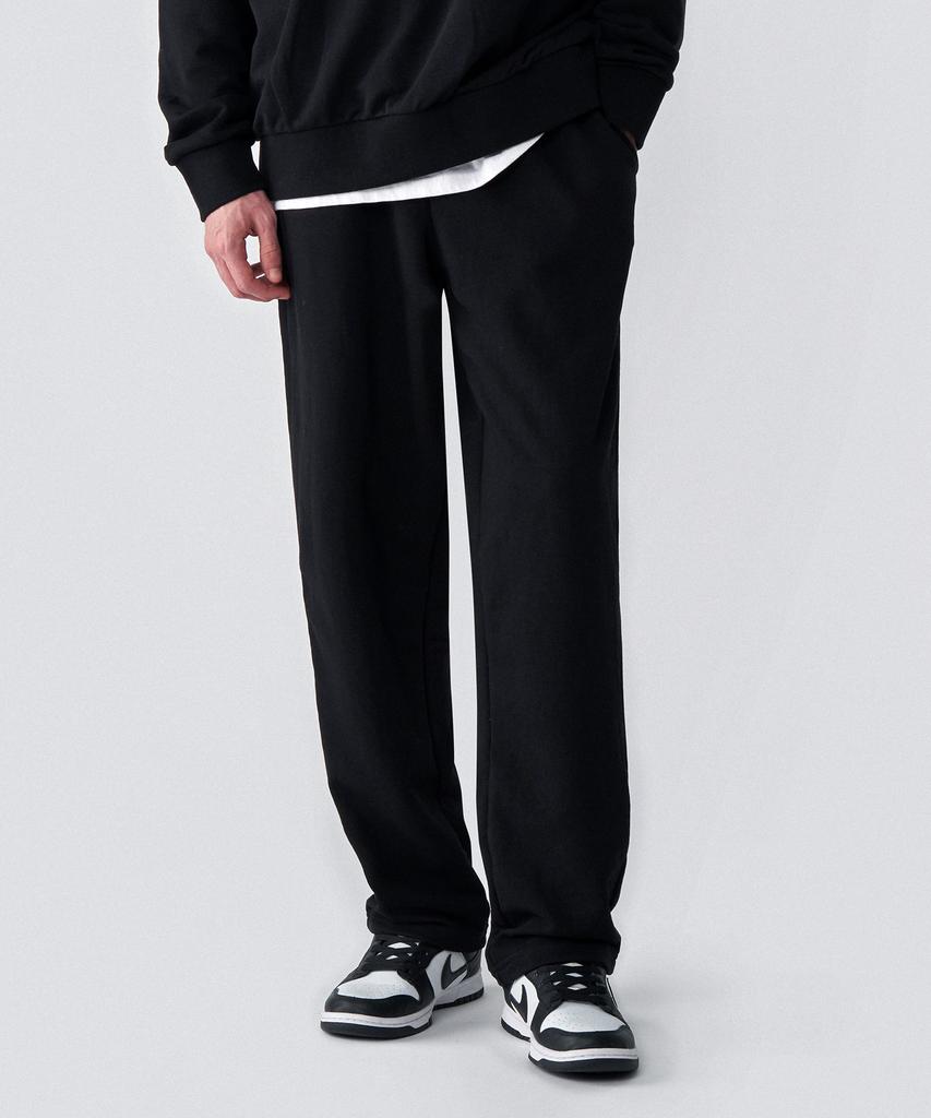 UNTAPPED STUDIO Standard Fit Sweat Training Pants