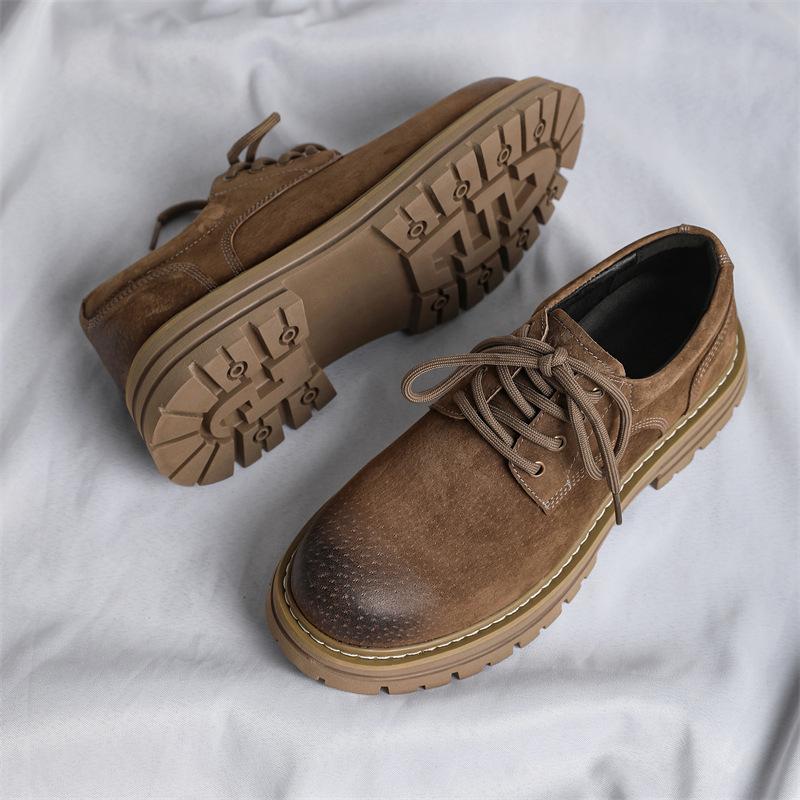 Sapatos de trabalho estilo retrô britânico para atividades ao ar livre, botas de cano baixo para homens, com sola grossa, que aumentam a altura, antiderrapantes, para caminhada