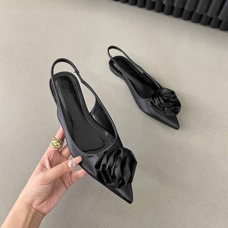 2025 spring Doudou shoes niche design ladyshoes bag head empty sandals pointed European and American shallow mouth single shoes women's new models