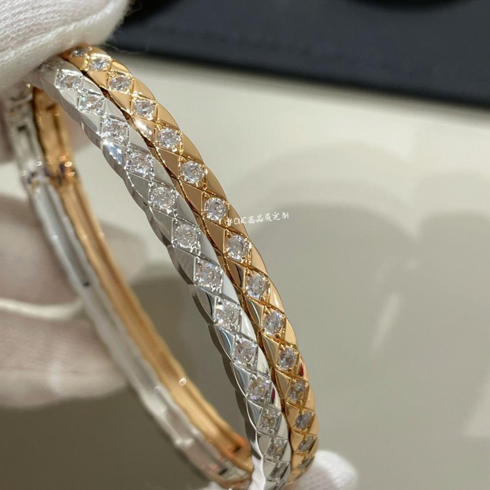 

Xiaoxiang V Gold Coco Rhombus Diamond-set Diamond-free Couple Bracelet CNC Seiko Versatile Temperament Bracelet Diamond Jewelry Couple Model Rose Gold [Full Diamond]