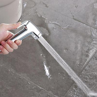 Snadno použitelný ruční bidetový sprchový sprej pro sanitární Shattaf toaletní sprchu