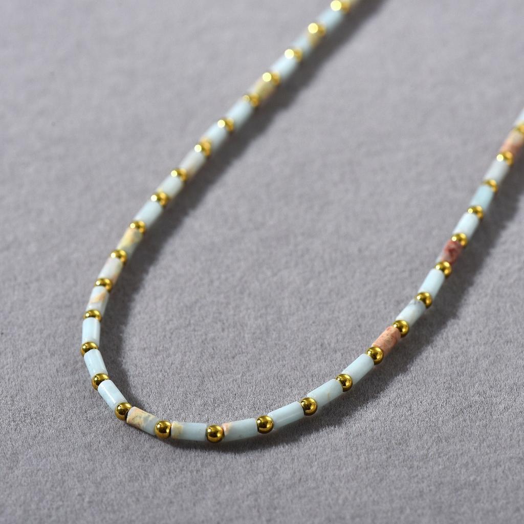 Ein Muss für modebewusstes Pendeln, Hochwertige Metallmessingbeschichtung 18 Karat Echtgold, Jaspisstein Perlen-Schlüsselbein-Kette, Temperament-Halskette.