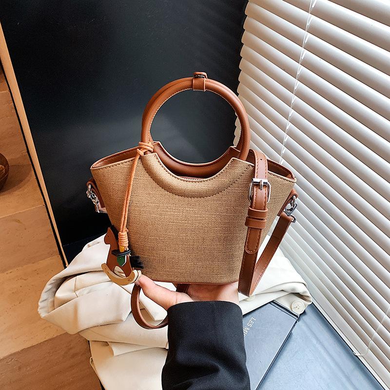 Premium bag women's new fashion trendy shoulder bag simple work commuter bucket bag