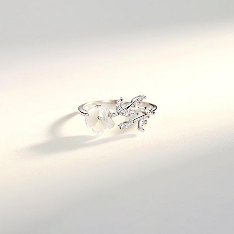 Sweet Flower Leaf Adjustable Shell Ring - Niche Design for Women