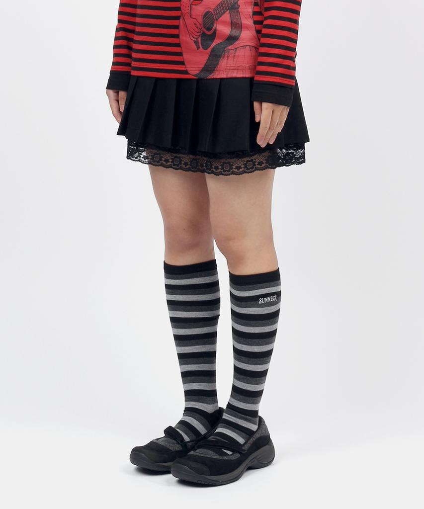 Sseonegteu Stage Pleats Skirt - Black
