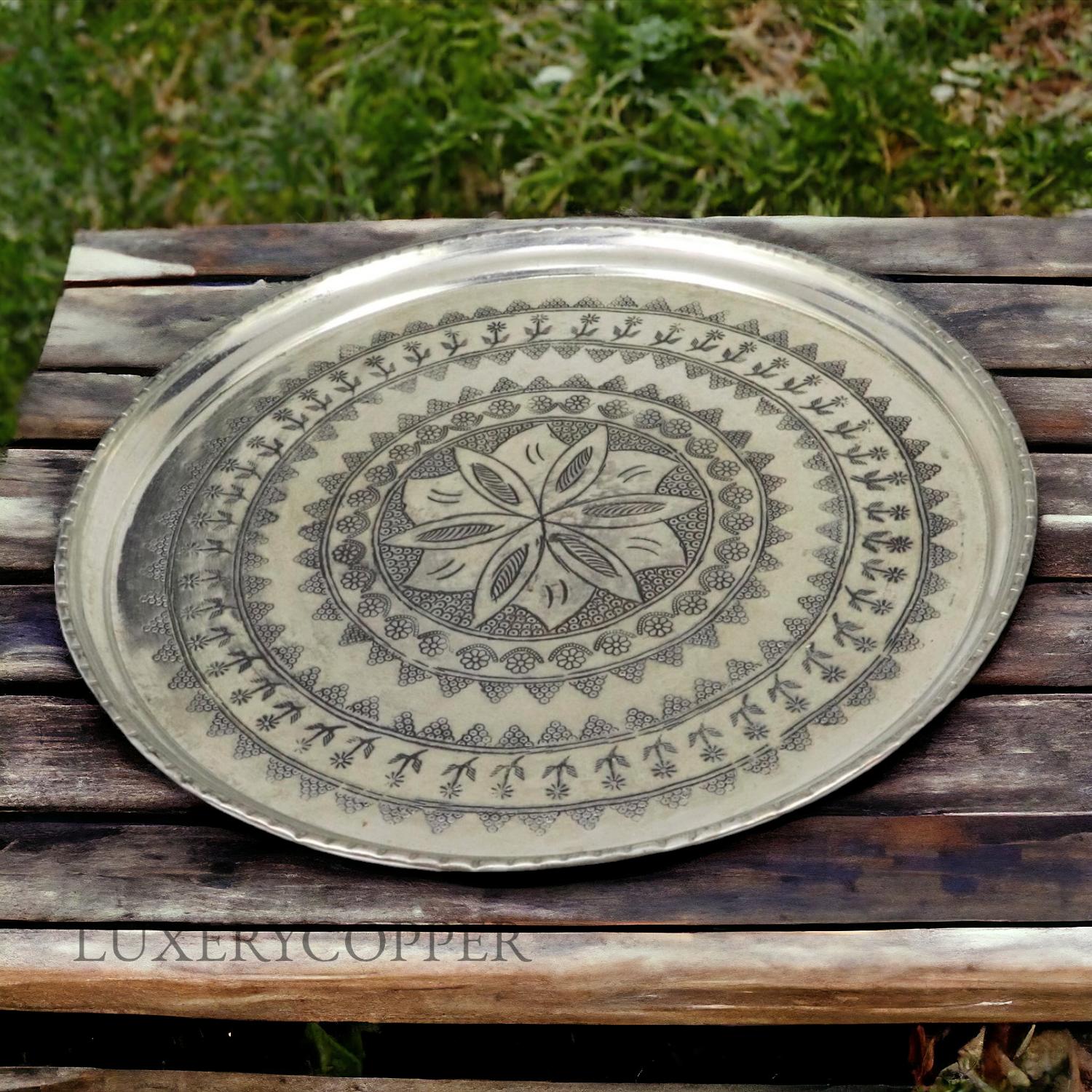 

Медный луженый поднос с вышивкой 33 см - 48 см 33cm