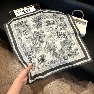 Autumn and winter Maillard cashew square scarf silk scarf women's shirt versatile neck small scarf tied hair decorative scarf