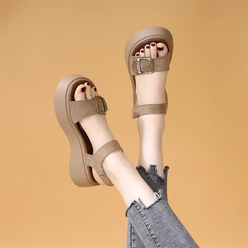 

Korean Style Fashionable Platform Velcro Roman Sandals for Women, New Summer Style Soft Sole Lightweight Beach Shoes 40 хакі