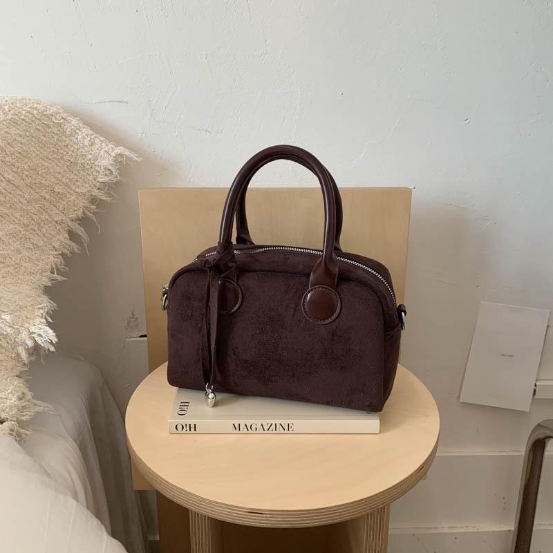 Τσάντα χειρός premium γυναικεία φθινοπωρινή και χειμερινή νέα μόδα υφή τσάντα ώμου messenger τσάντα μαξιλάρι για μετακινήσεις