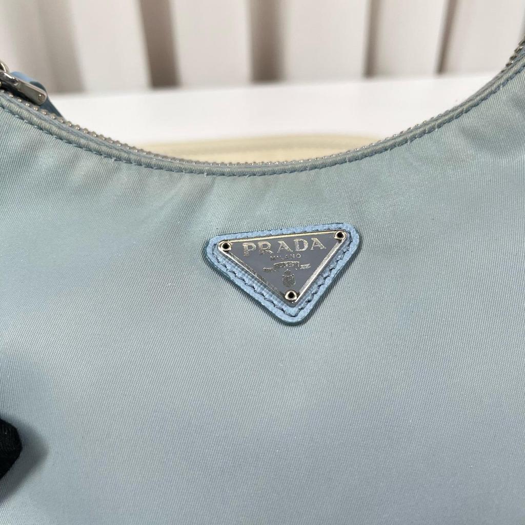[Pre-Owned] Re-Edition 2005 Blue Nylon Logo Shoulder Bag - Very Good #MNGPWM