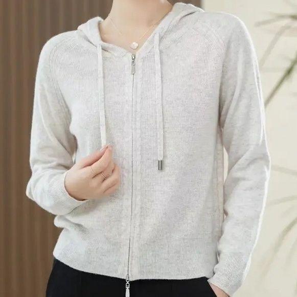 

Свитер 2023, весенний высококачественный однотонный темпераментный тонкий и телесный универсальный вязаный кардиган с капюшоном и длинными рукавами, женский топ One Size бежевый