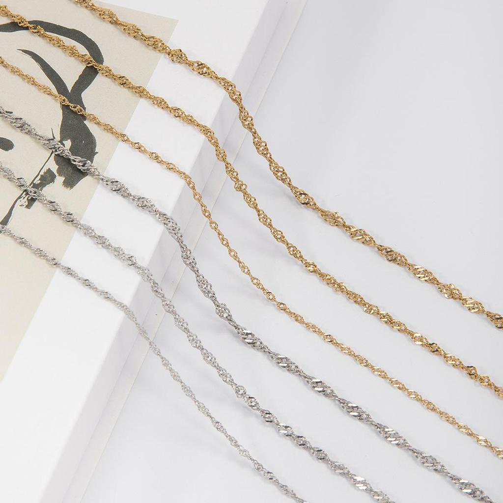 Women's High-End Gold Polished Water Wave Necklace - Simple Style Chain Jewelry