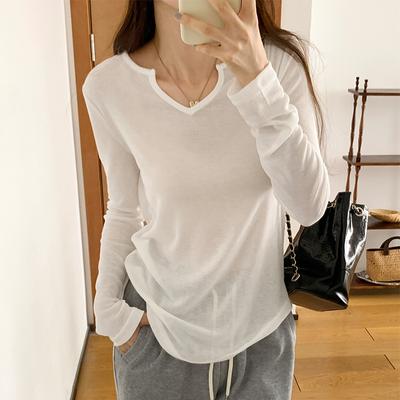 Korean Style V-neck White Bottoming Shirt for Women, Autumn New Long-sleeved T-shirt, Versatile, Soft and Lazy Inner Top