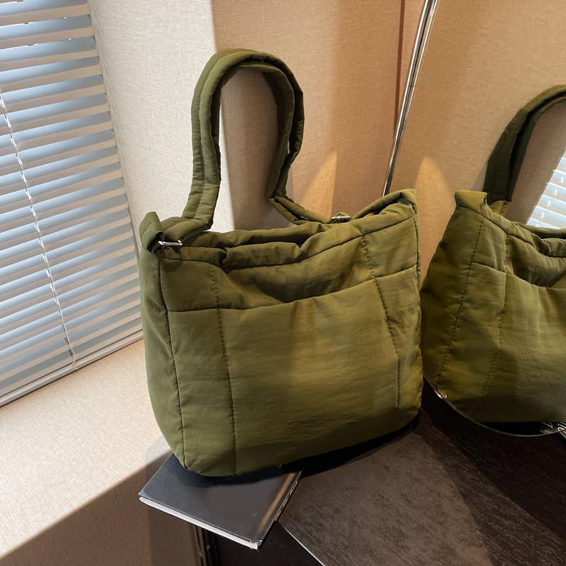 Women Simple Tote Bag Solid Color Puffer Shoulder Crossbody Bag Large Capacity Fashion Laptop Handbags for Travel Work ARI