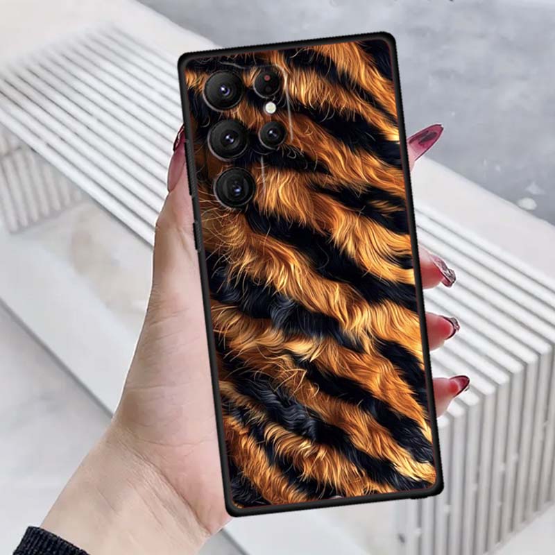 Luxurious leopard print pattern Phone Case For Samsung Galaxy S26 S25 S24 S23 S22 S21 S20 Ultra Plus FE 5G Black Soft TPU