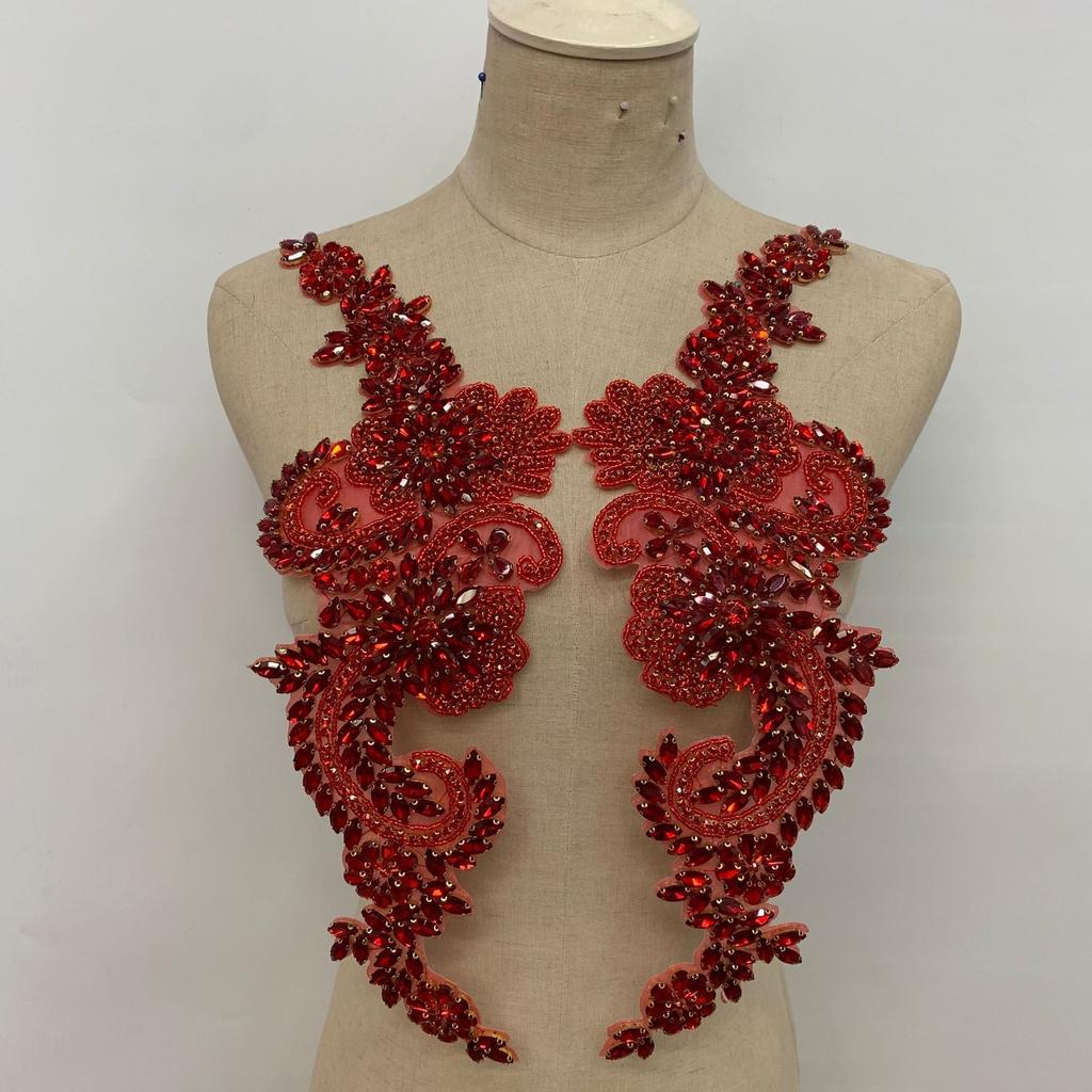 Designer's 3D Lace Floral Crystal Patch Hot-Fix Glass Applique for Tight Dress with Loose Rhinestones