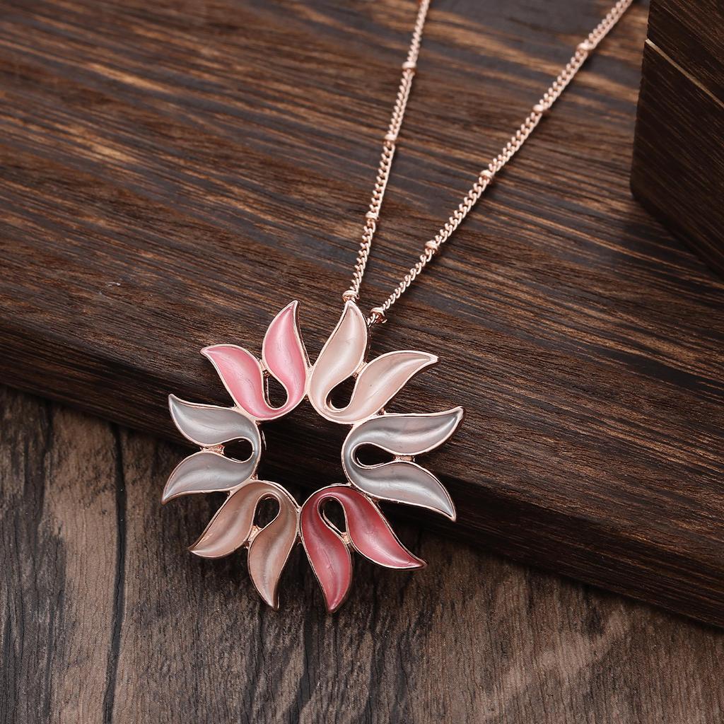 Enamel geometric starfish necklace, women's simple high-end irregular flower necklace
