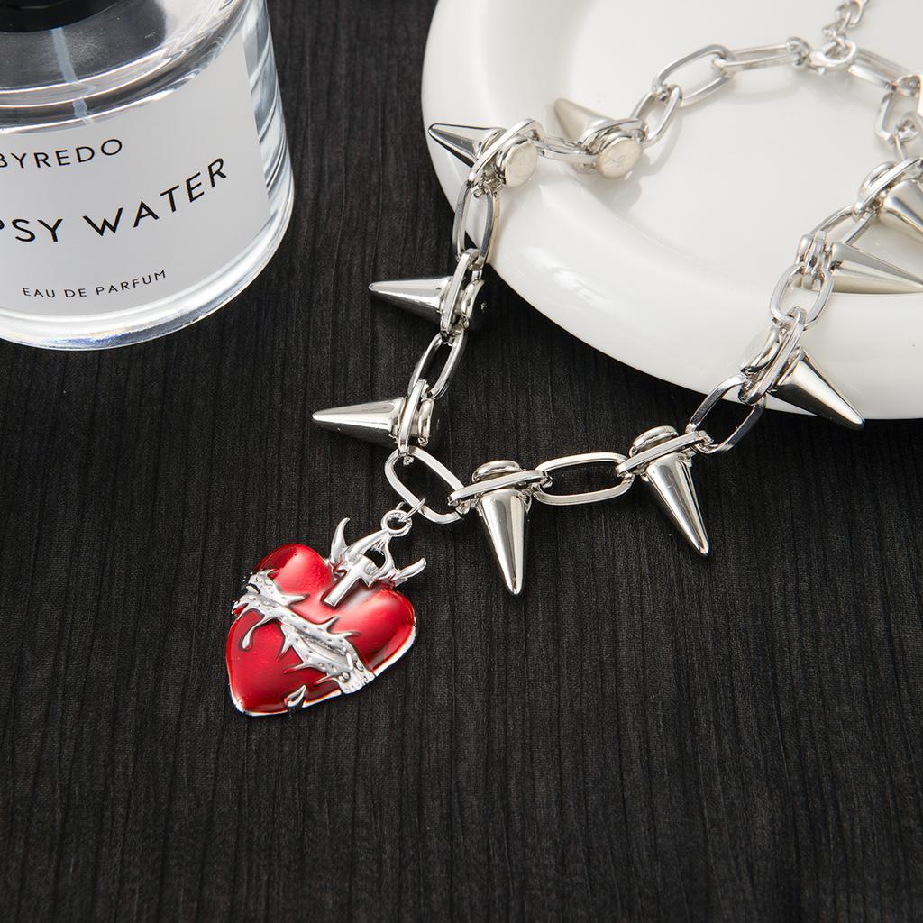 Dark Series Punk Style Metal Nails Collarbone Chain Red Thorns Love Niche Necklace Retro Personalized Item Decoration
