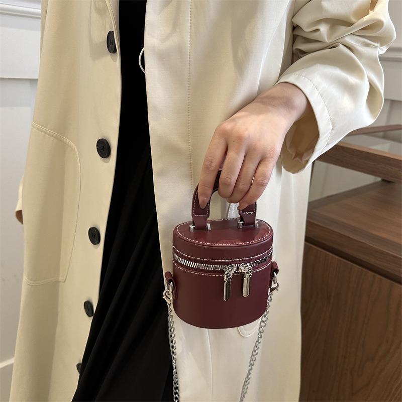 Niche messenger bag women's fashion texture popular bag women's new shoulder bucket bag