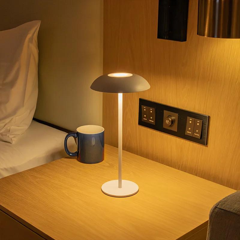 2600mAh USB Rechargeable Table Lamp Touch Dimming Portable Charging Lampada Da Tavolo Decorative Lamp Waterproof Night Light