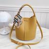Fashion Handbag, Foreign Style Bucket Bag, Women's Spring New Textured Shoulder Bag, Foreign Style Popular Messenger Bag