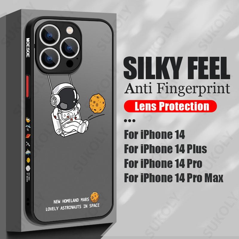 Astronaut Acrylic Phone Case For iPhone 16 13 14 Pro 15 16 Max 12 Pro Max 11 14 15 Plus Shockproof Matte Cartoon Hard Back Cover