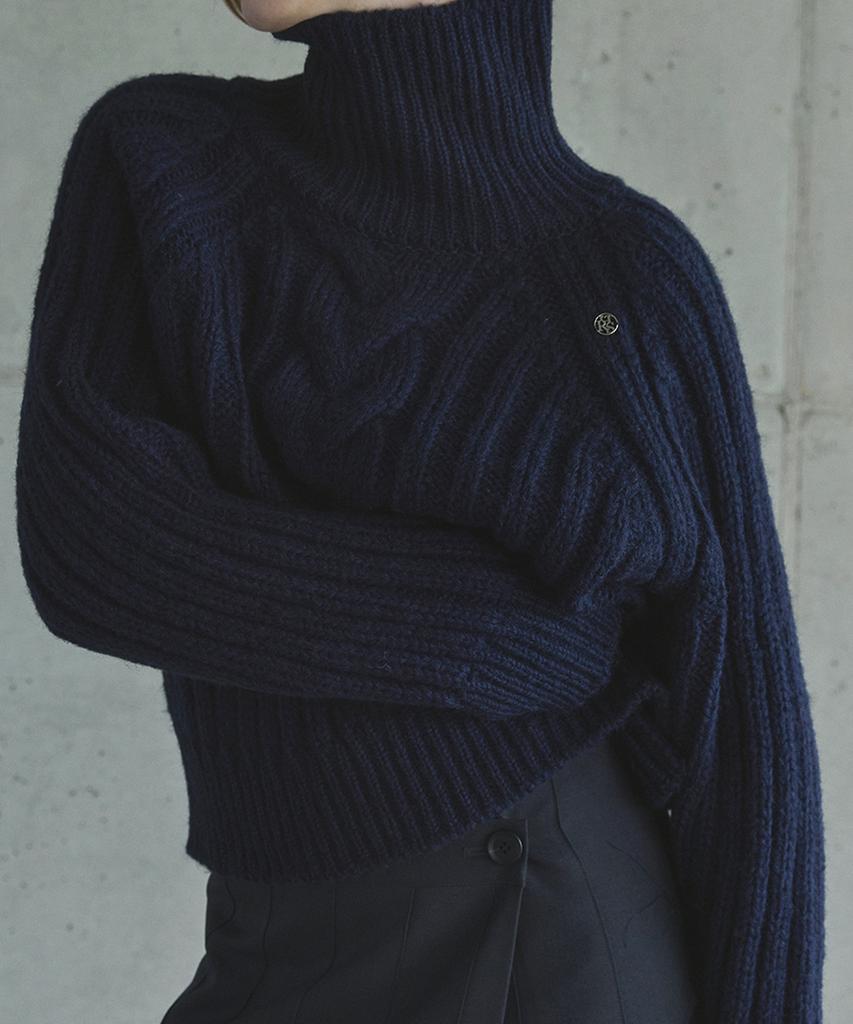 IHR Cable Turtleneck / Navy