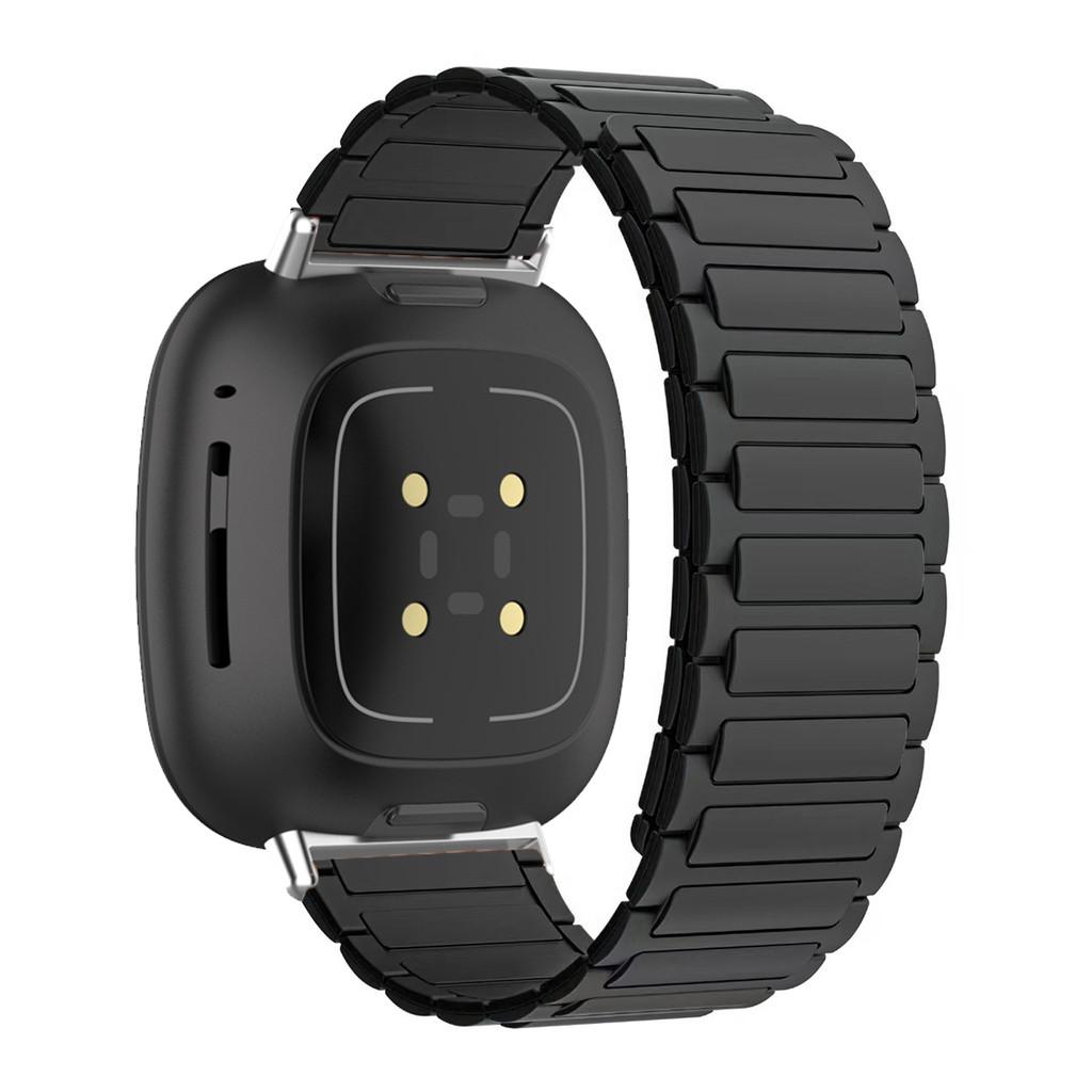 

Magnetic silicone strap for Fitbit Versa 4 3 Sense 2 sports watch accessories for Fitbit Versa 1/2/lite Replacement Accessories for versa 4 3