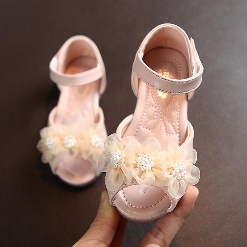 

Детские повседневные милые сандалии в стиле принцессы для девочек с жемчужным цветочным дизайном и рыбьим ртом 26