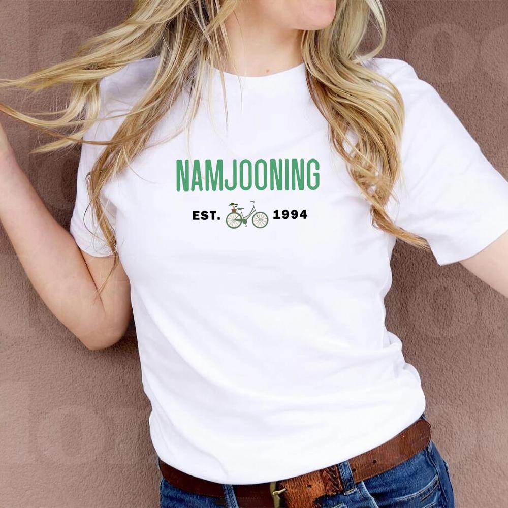 

Футболка Namjoon Футболка Kim Namjoon Est 1994 Футболка Rm Футболка Kpop Футболка Namjooning Bicycle Футболка Bangtan Футболка Rm Fan Gift Rm Namjoon Merch XXL