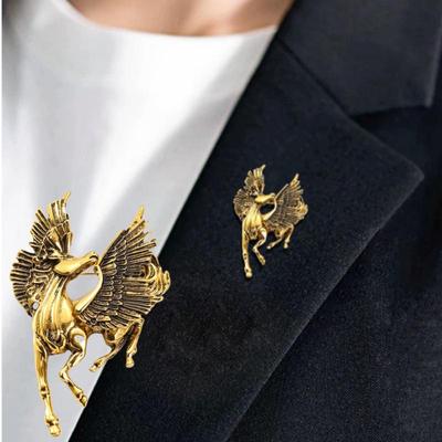 2026 Pferdejahr Maskottchen Fliegendes Pferd Broschen Damen Herren Tierkreiszeichen Anstecknadeln Anzug Kleidung Dekoration Lässige Party Accessoires Geschenk