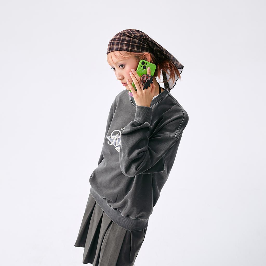 New MLB Preppy Style Collection Boston Red Sox SS25 Crewneck Sweatshirt Unisex Dark Charcoal Gray 3AMTV0751-43CGD