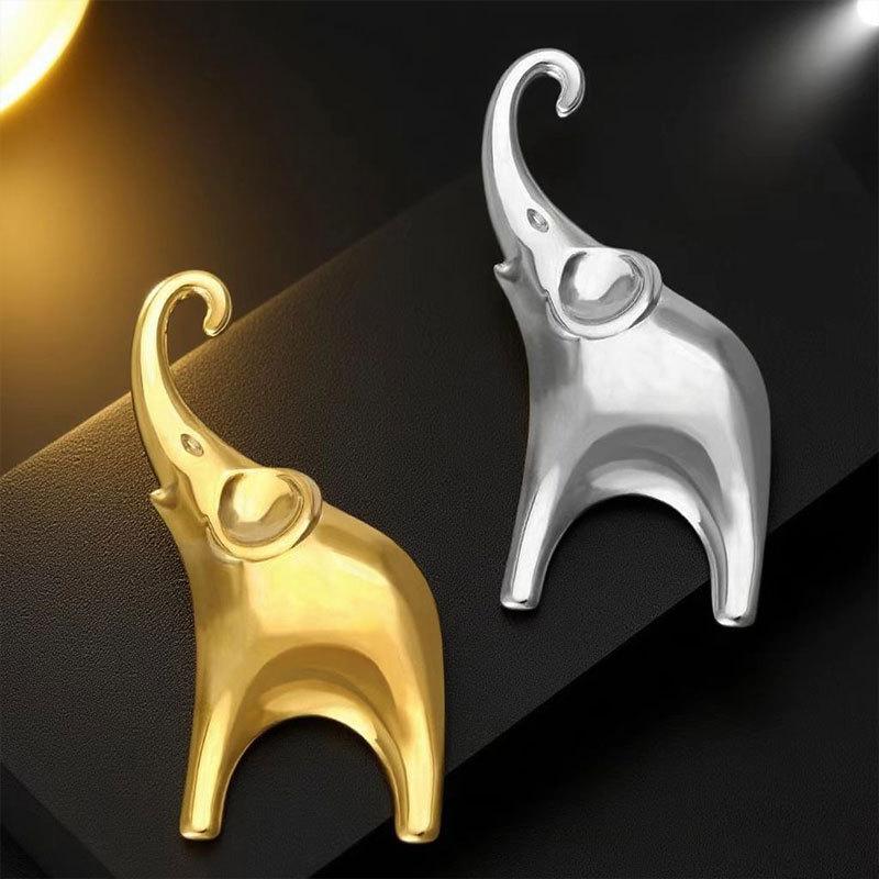 Stainless Steel Elephant Brooch Simple Atmosphere High-End Pin Temperament Personalized Clothing Accessories