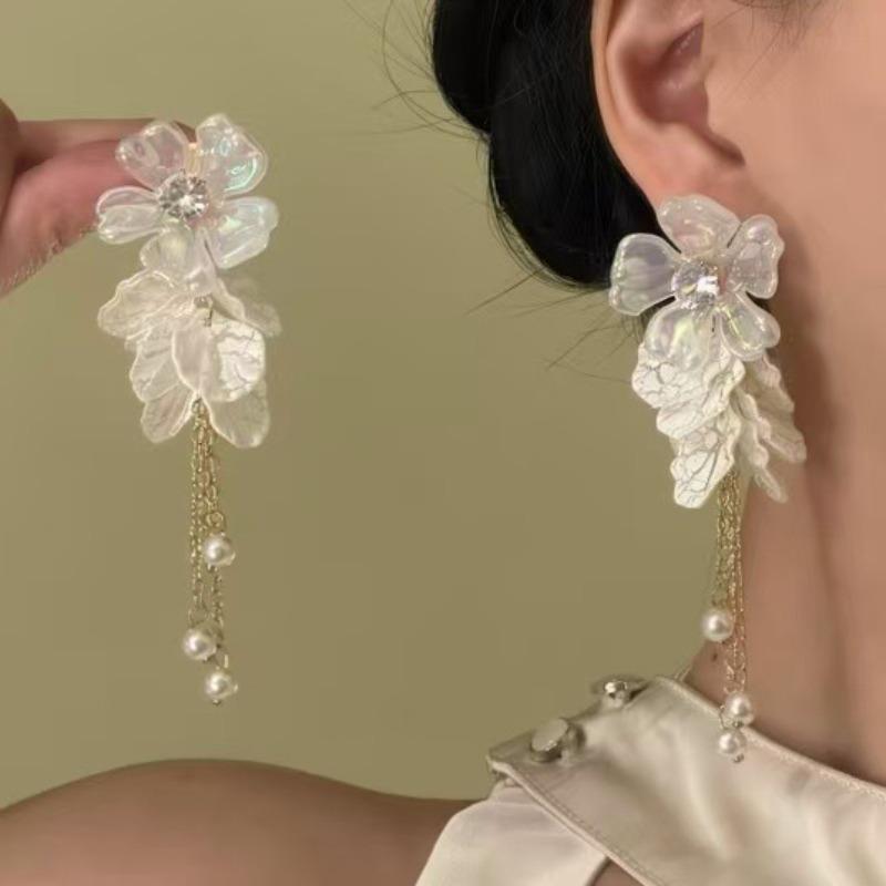 "Island White Flower" White Flower Earrings New Popular High-end Tassel Holiday Earrings Women